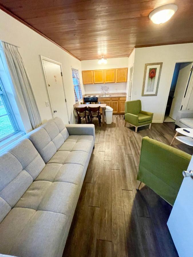 Surf Studio Beach Resort Коко-Біч Екстер'єр фото