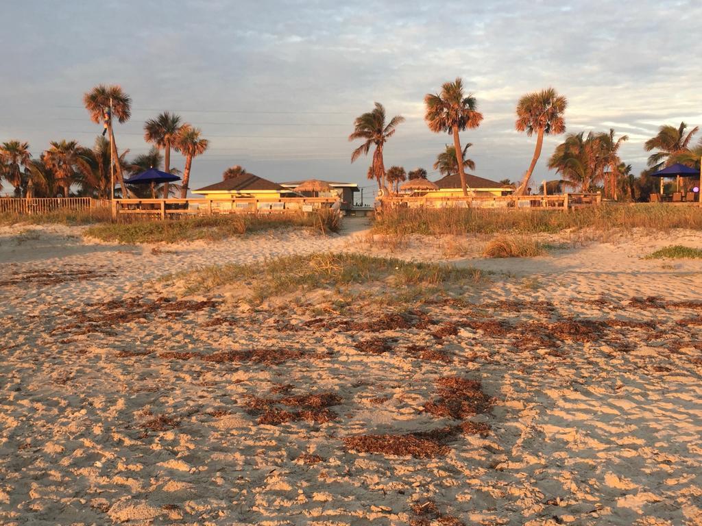 Surf Studio Beach Resort Коко-Біч Екстер'єр фото